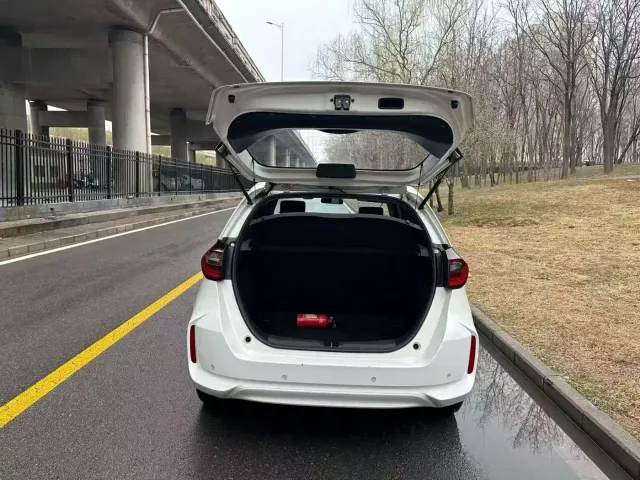 Honda Fit — Фото автомобиля 8