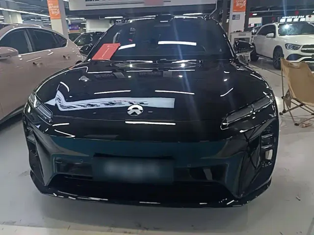 Nio ET5 Touring — Фото автомобиля 2