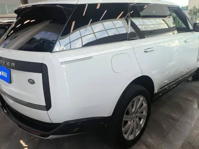 Land Rover Range Rover — Фото автомобиля 3