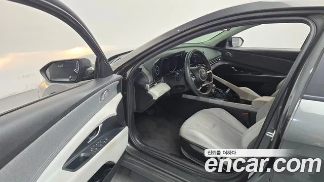 Hyundai Avante CN7 — Фото автомобиля 15