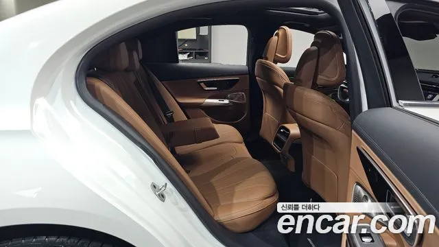 Mercedes-Benz E-Class W214 — Фото автомобиля 17