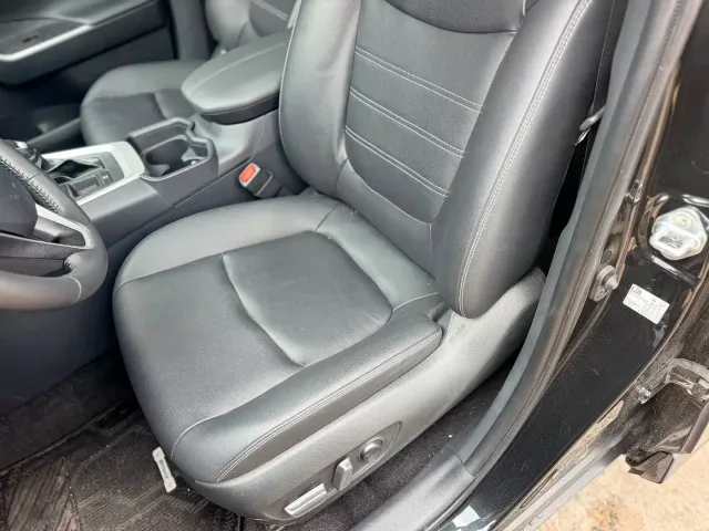 Toyota RAV4 — Фото автомобиля 6