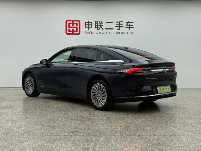 Buick Electra L7 — Фото автомобиля 2