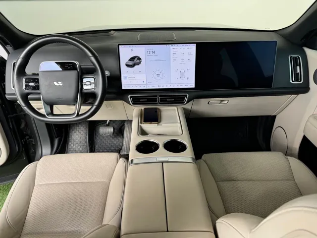 Li Auto L9 — Фото автомобиля 8