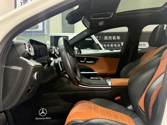 Mercedes-Benz C-Class — Фото автомобиля 4