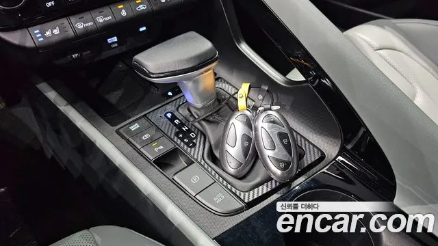 Hyundai AVANTE Новый Avante (CN7) — Фото автомобиля 16