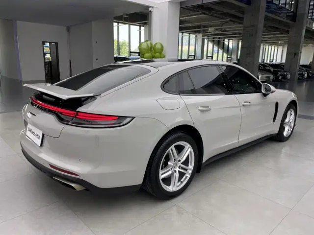 Porsche Panamera — Фото автомобиля 4