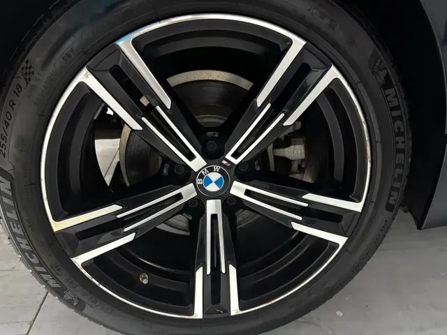 BMW 3 Series — Фото автомобиля 14