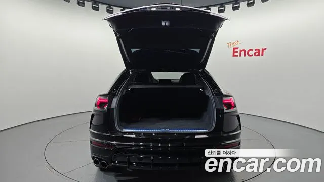 Lamborghini Urus — Фото автомобиля 23