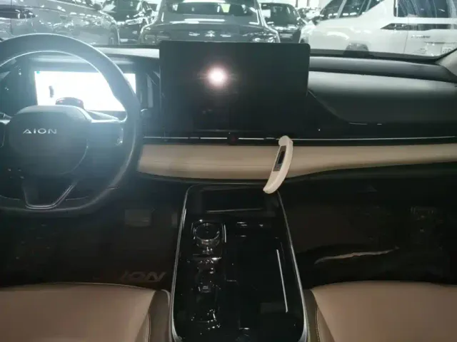 GAC Aion S Plus — Фото автомобиля 12