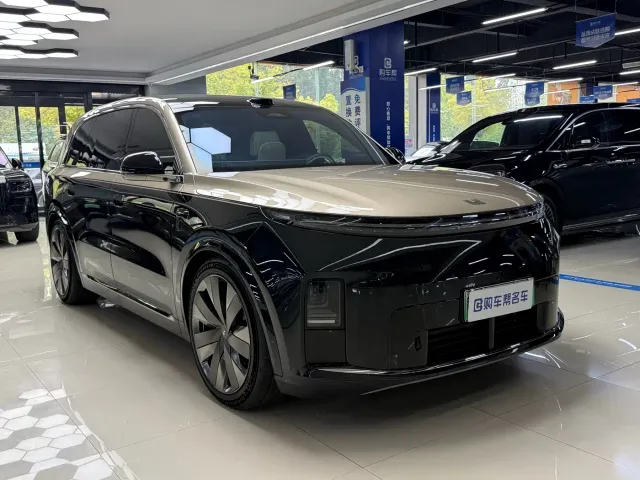 Li Auto L9 — Фото автомобиля 3