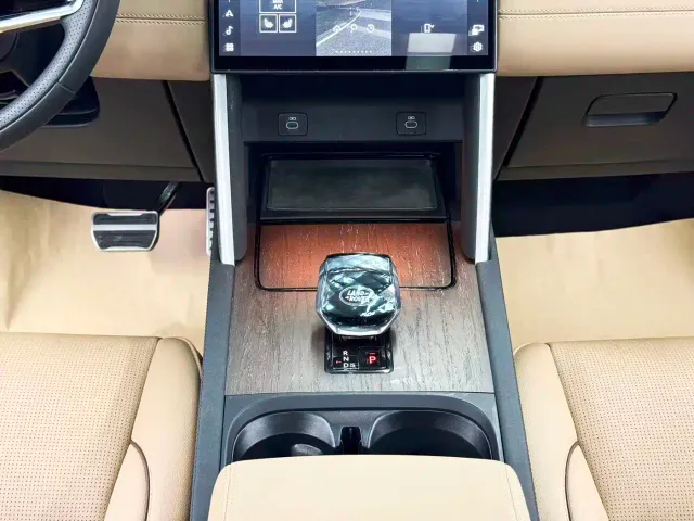 Land Rover Discovery Sport — Фото автомобиля 16