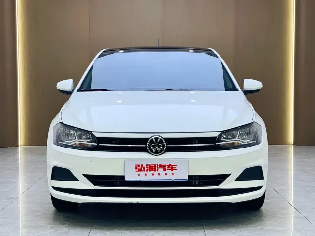 Volkswagen Polo — Фото автомобиля 2