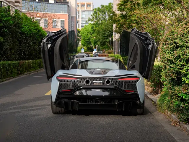 McLaren Artura — Фото автомобиля 6