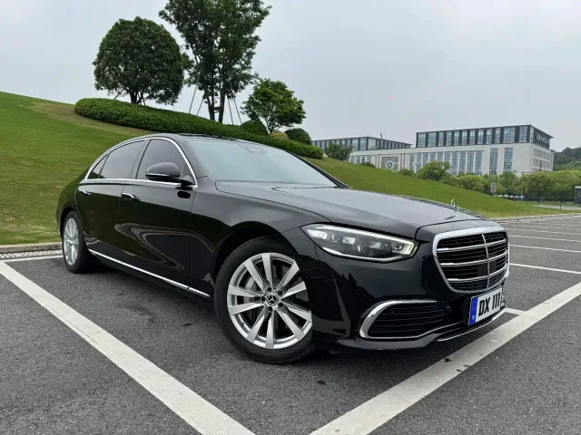 Mercedes-Benz S-Class — Фото автомобиля 3