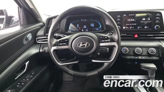 Hyundai Avante CN7 — Фото автомобиля 12