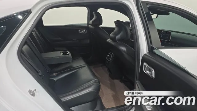 Hyundai Ioniq 6 — Фото автомобиля 17
