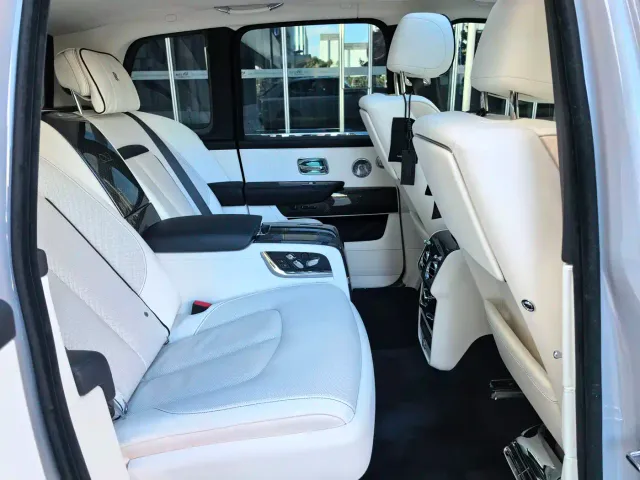 Rolls-Royce Cullinan — Фото автомобиля 26