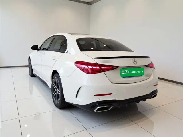Mercedes-Benz C-Class — Фото автомобиля 4