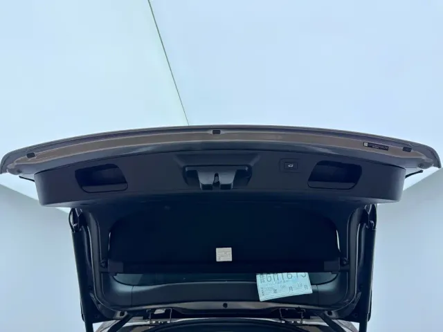 Jaguar E-PACE — Фото автомобиля 26