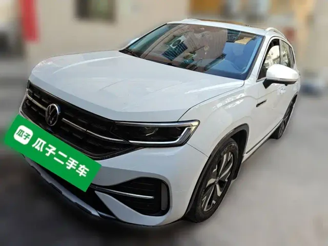 Фотография автомобиля — Volkswagen Tayron GTE Plug-in Hybrid