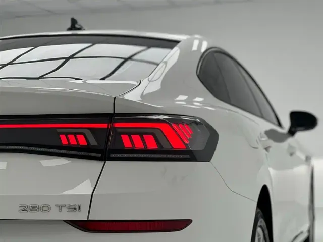 Volkswagen Lamando — Фото автомобиля 12