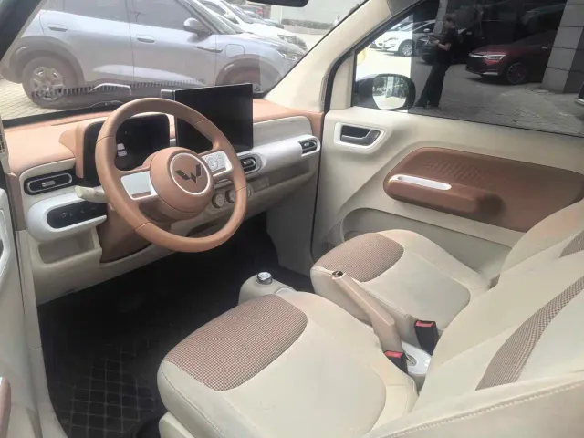 Wuling Hongguang Mini EV — Фото автомобиля 9