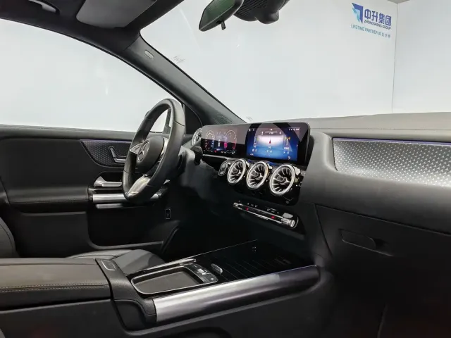 Mercedes-Benz GLA-Class — Фото автомобиля 15
