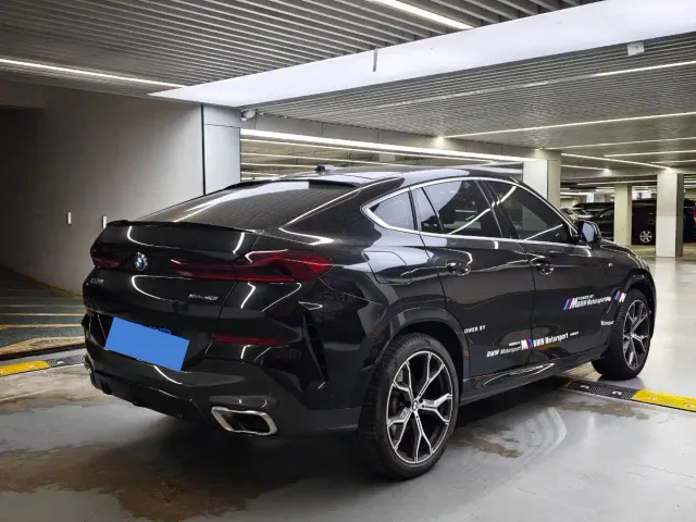 BMW X6 — Фото автомобиля 17