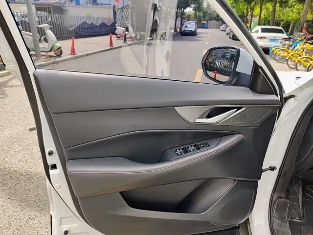 Changan CS35 Plus — Фото автомобиля 6