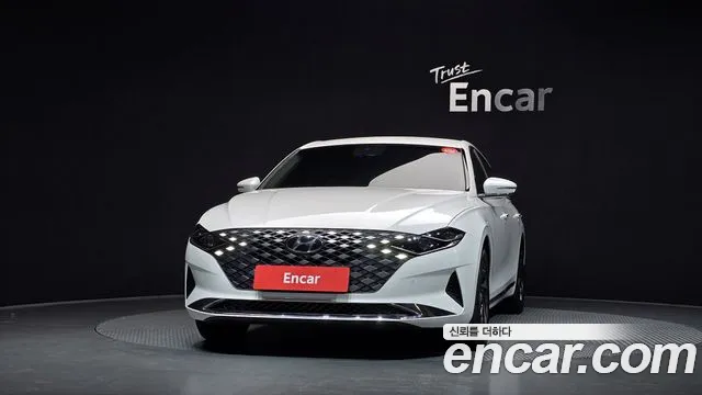 Hyundai Grandeur (New) Hybrid — Фото автомобиля 3