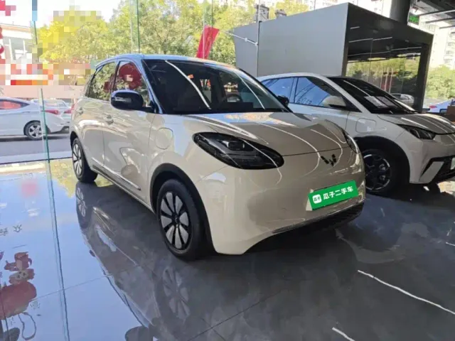 Wuling Bingo — Фото автомобиля 3