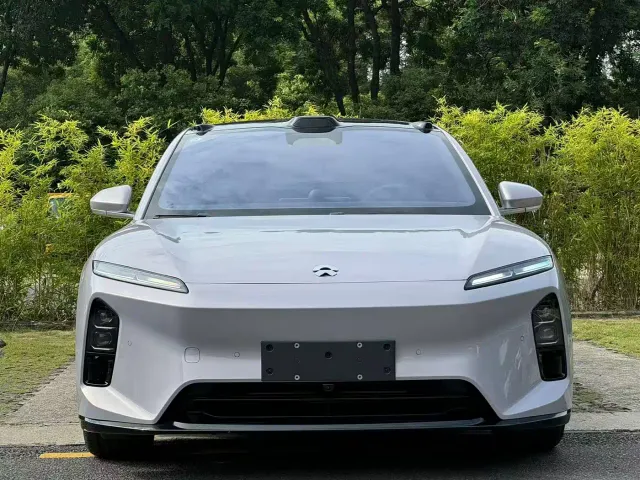 Nio ET5 — Фото автомобиля 2
