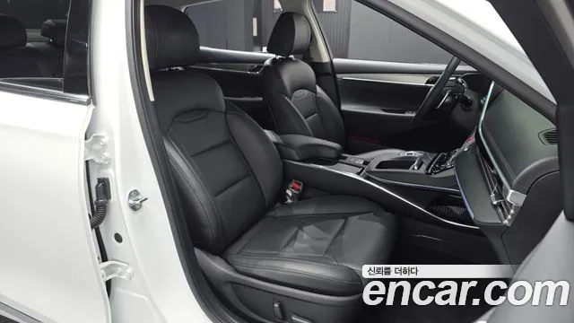 Hyundai Grandeur New — Фото автомобиля 16