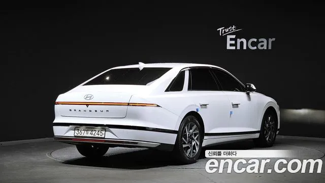 Hyundai Grandeur Grandeur (GN7) 3.5 LPG 2WD (Такси) — Фото автомобиля 2