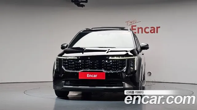 Kia Canival Новый Carnival 4 поколение Бензин 7 мест X Line — Фото автомобиля 3