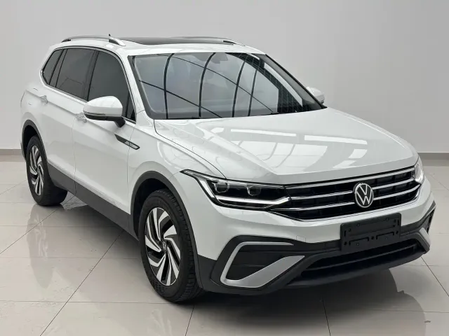 Volkswagen Tiguan L — Фото автомобиля 2