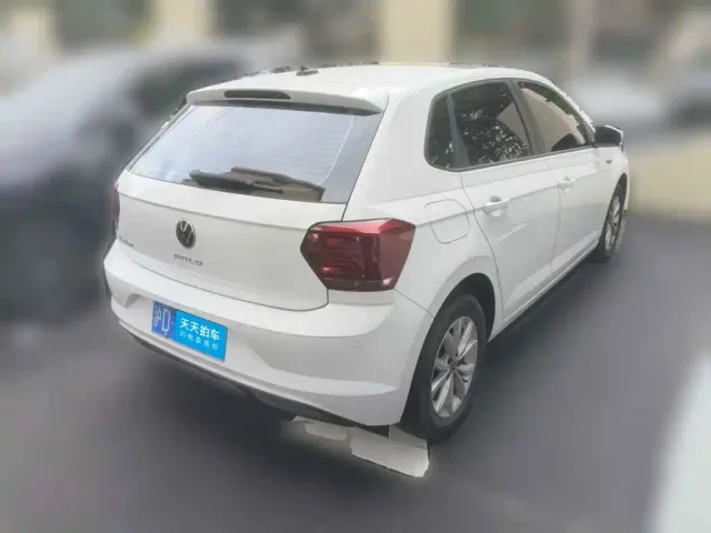 Volkswagen Polo — Фото автомобиля 2