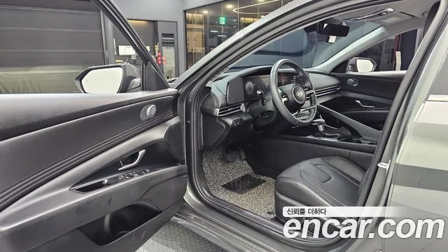 Hyundai Avante CN7 — Фото автомобиля 10