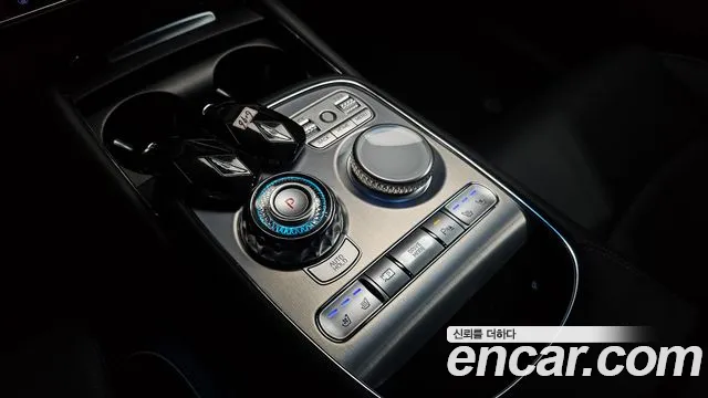 Genesis G90 Бензин 3.5 турбо AWD — Фото автомобиля 9