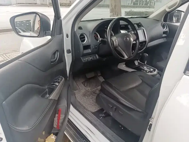 Nissan Navara — Фото автомобиля 15