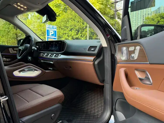 Mercedes-Benz GLE-Class — Фото автомобиля 11