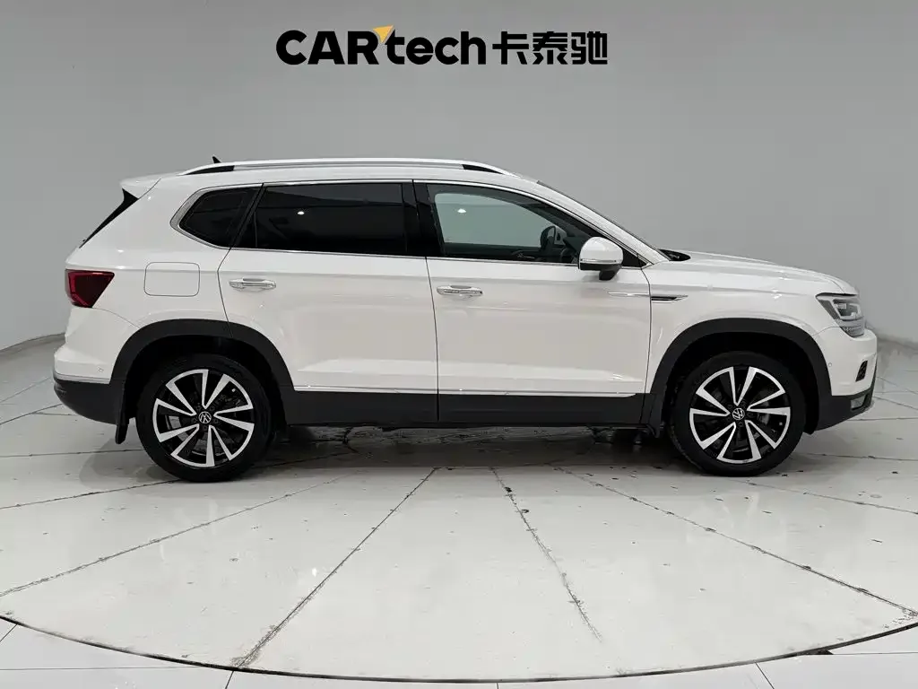 Volkswagen Tharu 2022 330TSI AWD Flagship Edition — Фото автомобиля 4