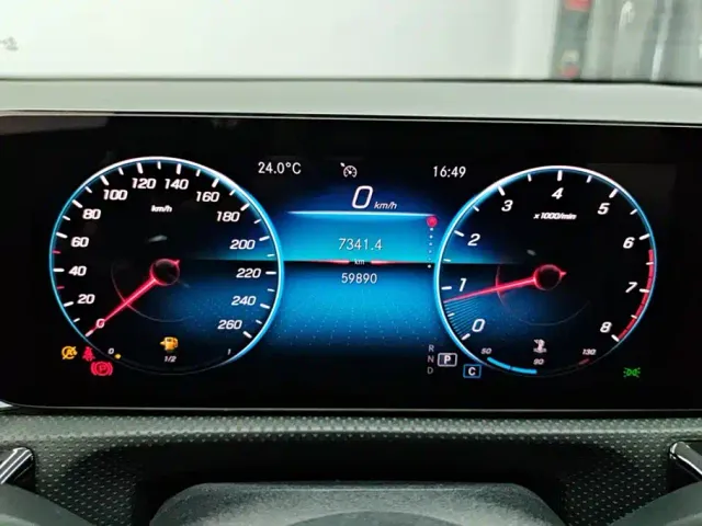 Mercedes-Benz A-Class — Фото автомобиля 14