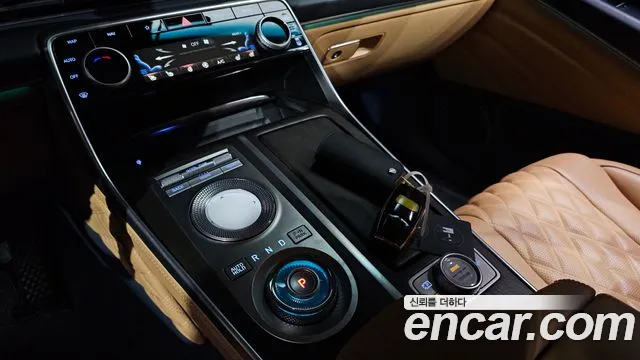 Genesis GV80 — Фото автомобиля 12