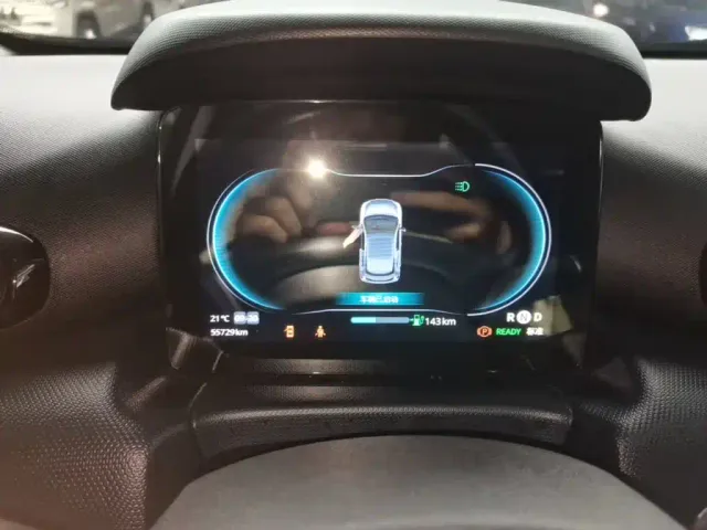 Leapmotor T03 — Фото автомобиля 11