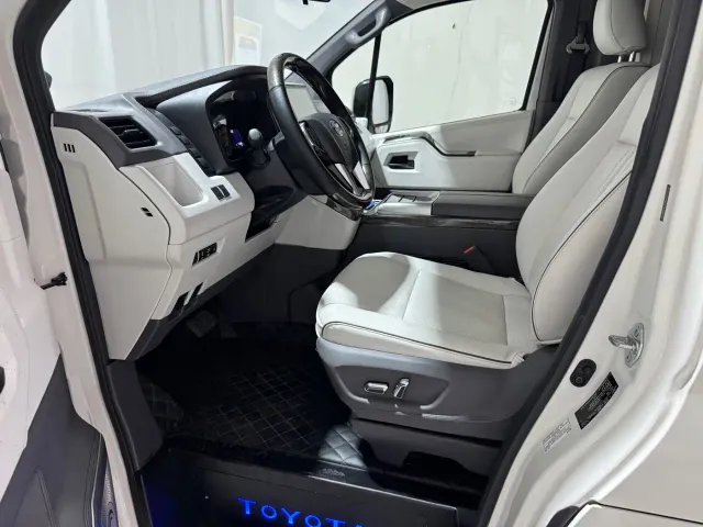 Toyota HIACE — Фото автомобиля 6