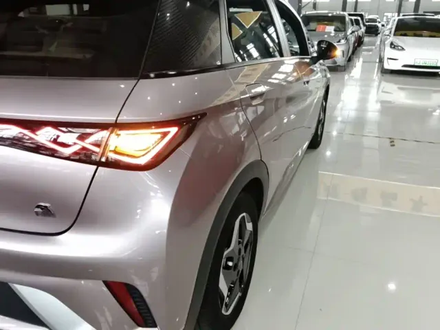 BYD Dolphin — Фото автомобиля 7