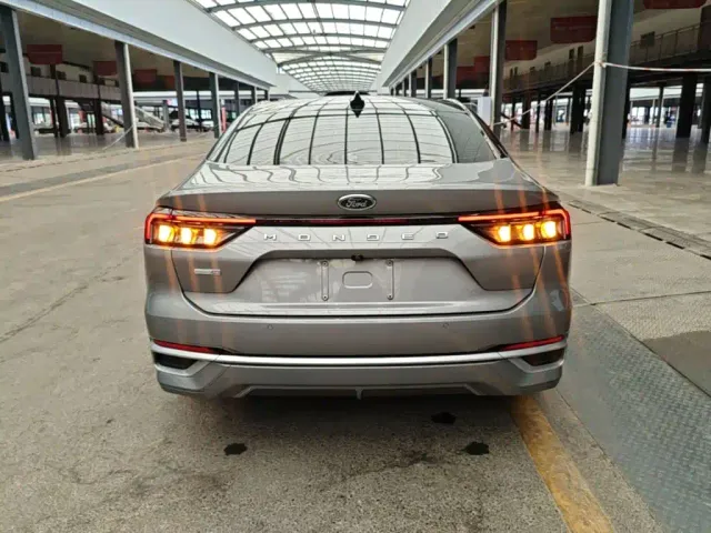 Ford Mondeo — Фото автомобиля 5
