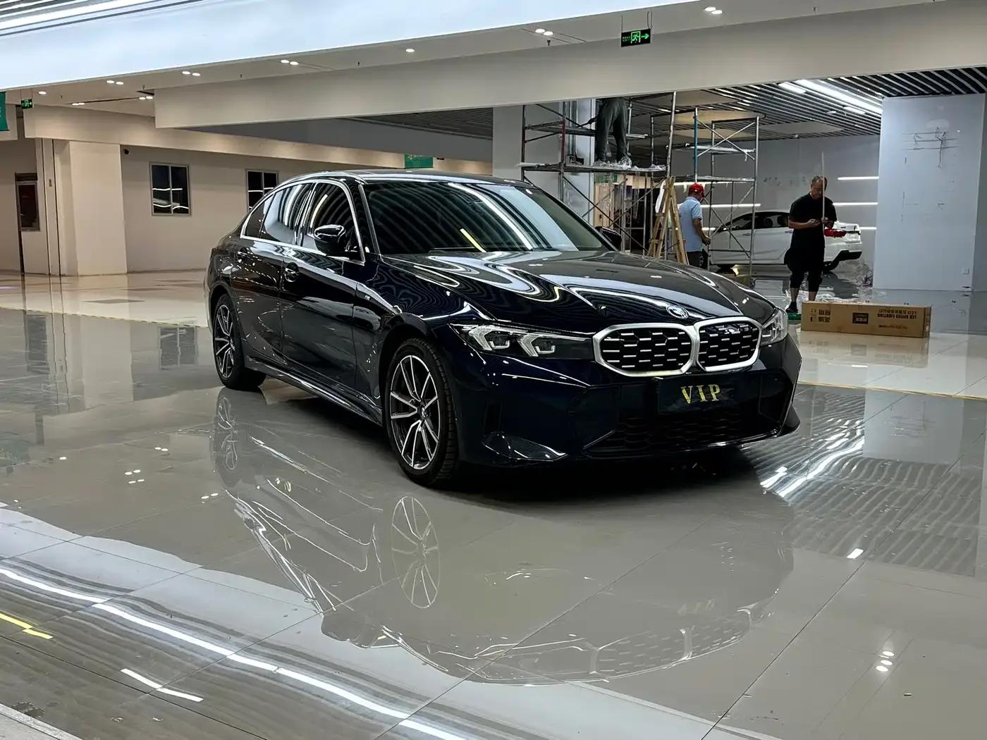 BMW BMW 3 Series 2024 325Li M Sport Package — Фото автомобиля 3
